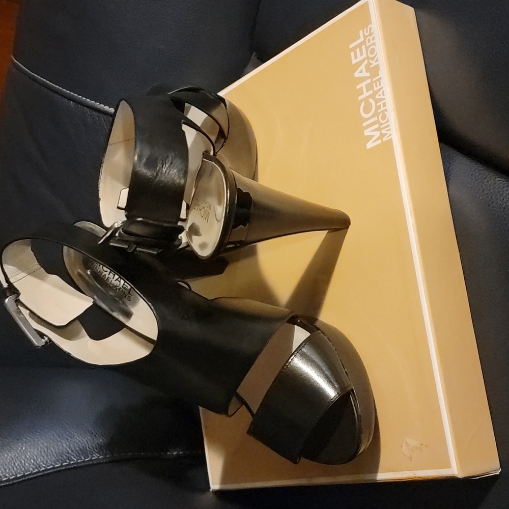 Sexy platforms